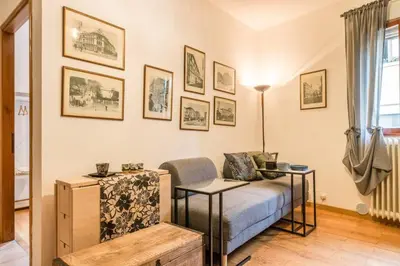 Area soggiorno di enJoy Home - Appartamento a due passi dal Teatro Verdi