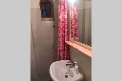 Bagno di Appartamento tipico con corte privata