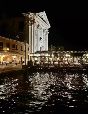 Vista sul fiume nelle vicinanze dell'appartamento