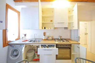 Cucina o angolo cottura di DolceVita Apartments N 489 San Marco