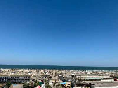 Vista generica sul mare o vista sul mare dall'interno dell'aparthotel