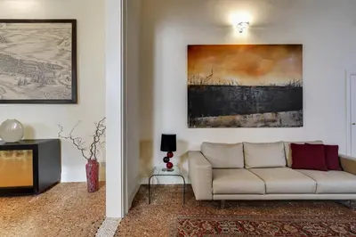 Area soggiorno di Ca’ Amalia San Marco Venetian Apartment M027042932