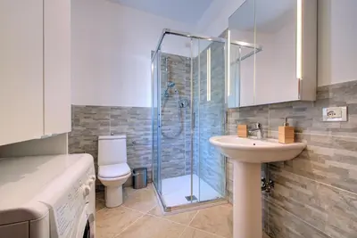 Bagno di TORRE-BARBARIGA country house,3 beds,3 bath,parking