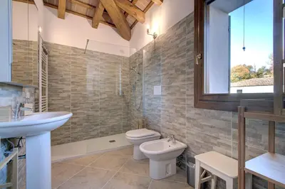 Bagno di TORRE-BARBARIGA country house,3 beds,3 bath,parking