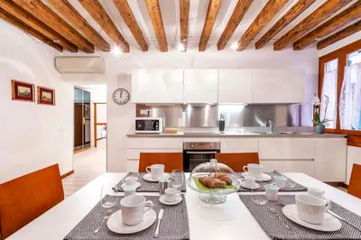 Cucina o angolo cottura di central apt