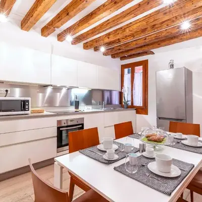 central apt