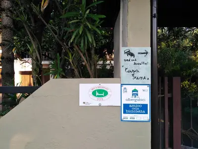 Certificato, attestato, insegna o altro documento esposto da Casa Irene