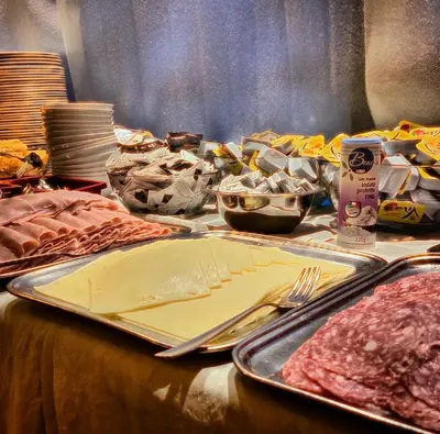 Cibo presso l'hotel o nelle vicinanze