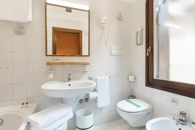 Bagno di Hotel Marconi