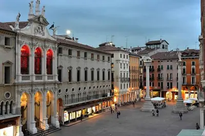 Vista generica su Fanzolo o vista sulla città dall'interno dell'appartamento