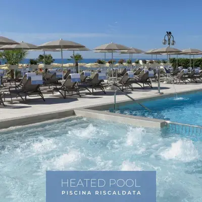 Piscina di Hotel Cavalieri Palace & Suites o nelle vicinanze