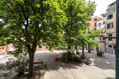 Il quartiere o una zona nella vicinanze dell'affittacamere