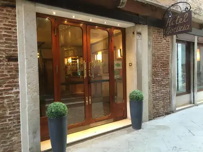Facciata o entrata di Hotel Gorizia a La Valigia
