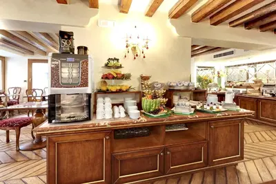 Cibo presso l'hotel o nelle vicinanze