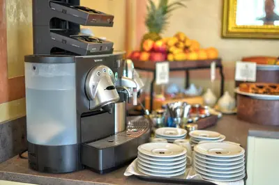 Set per la preparazione di tè e caffè presso Hotel Villa Braida