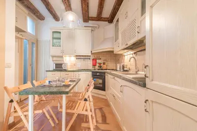 Cucina o angolo cottura di Casa Masa close to @S.Lucia Train Station