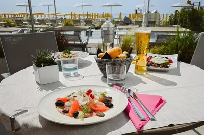 Cibo presso l'hotel o nelle vicinanze