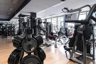 Palestra o centro fitness di Domino Suite Hotel & Residence