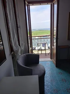 Area soggiorno di Venice lagoon suite