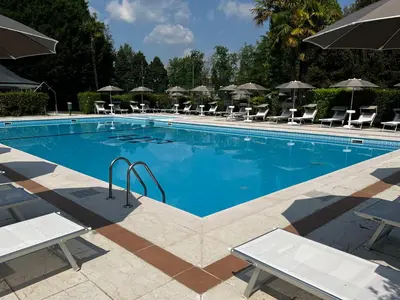 Piscina di Hotel Villa Patriarca o nelle vicinanze