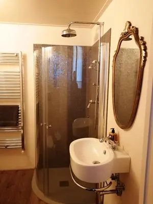 Bagno di Monolocale nell'antica zona del Ghetto.