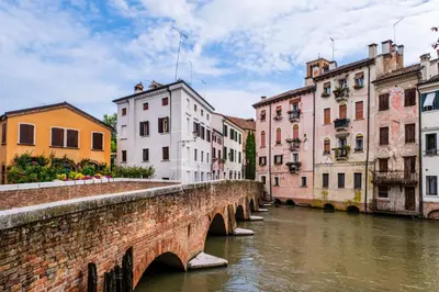 Vista sul fiume nelle vicinanze dell'appartamento