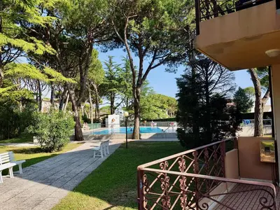Piscina di Residence 5 Pini - Home Immobiliare o nelle vicinanze