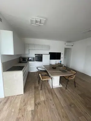 Cucina o angolo cottura di Attico Sole a Jesolo con terrazza panoramica