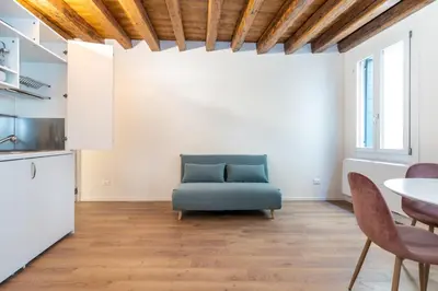 Cucina o angolo cottura di Palazzina Schiavoni by Sarlux