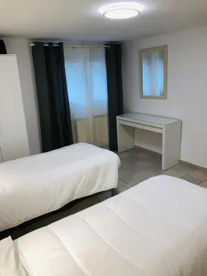 Letto o letti in una camera di Venezia, 700mt to station, free parking, Shuttle Airport, Train Station, Via Napoli 71
