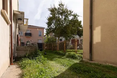 Giardino di Monolocale - Piano terra - Ingresso indipendente