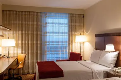 Letto o letti in una camera di Courtyard by Marriott Venice Airport