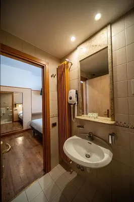 Bagno di Hotel Mary