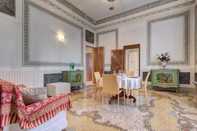Area soggiorno di DOGE STAIR, gorgeous - BBC Venice Grand 2024 Tour recorded here!
