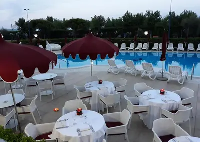 Piscina di Hotel Le Tegnue o nelle vicinanze