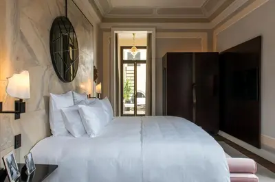 Letto o letti in una camera di Nolinski Venezia - Evok Collection