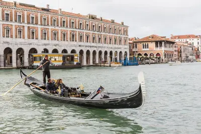 Vista sul fiume nelle vicinanze dell'appartamento