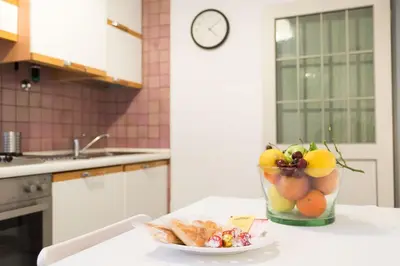 Cucina o angolo cottura di Rialto Quiet Heritage Casa Veronica - 5 guests - 5 mins Rialto