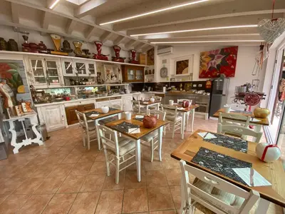 Ristorante o altro punto ristoro di Romantica camere Le Fate con Vista sulle Montagne vicino a Bassano del Grappa