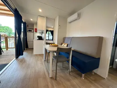 Cucina o angolo cottura di Estivo Premium Deluxe mobile homes on Camping Malibu Beach