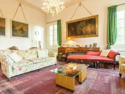 Area soggiorno di Villa in Venice with Private Pool & Park
