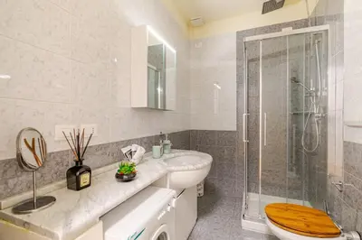 Bagno di iHOMES-Luxury Junior Suite vista Basilica Palladio