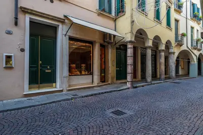 Il quartiere o una zona nella vicinanze dell'appartamento