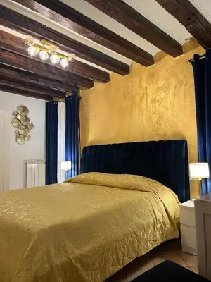 Letto o letti in una camera di LN HOMES VENICE - Biennale Garden