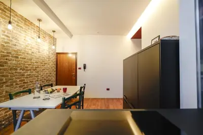 Planimetria di Entire Industrial Flat Venice with Patio - Free Parking