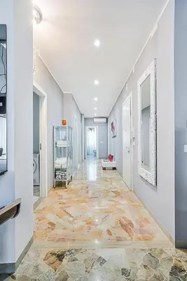Planimetria di Elegant & Spacious - 30 min from Venice - King beds!