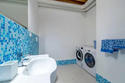 Bagno di Mel House