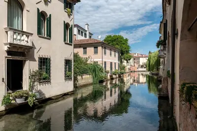 Vista sul fiume nelle vicinanze dell'appartamento