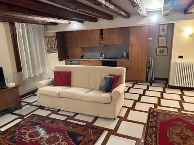 Cucina o angolo cottura di 1 Ca'del Traghetto Family Apartment