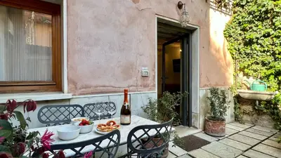 Cibo presso l'appartamento o nelle vicinanze